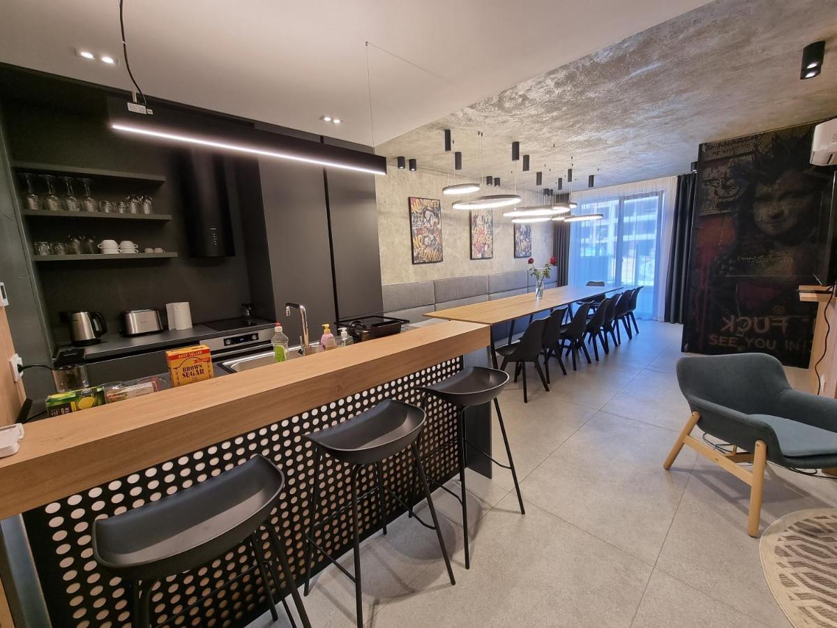 Mona Living Aparthotel Sofia Exteriör bild